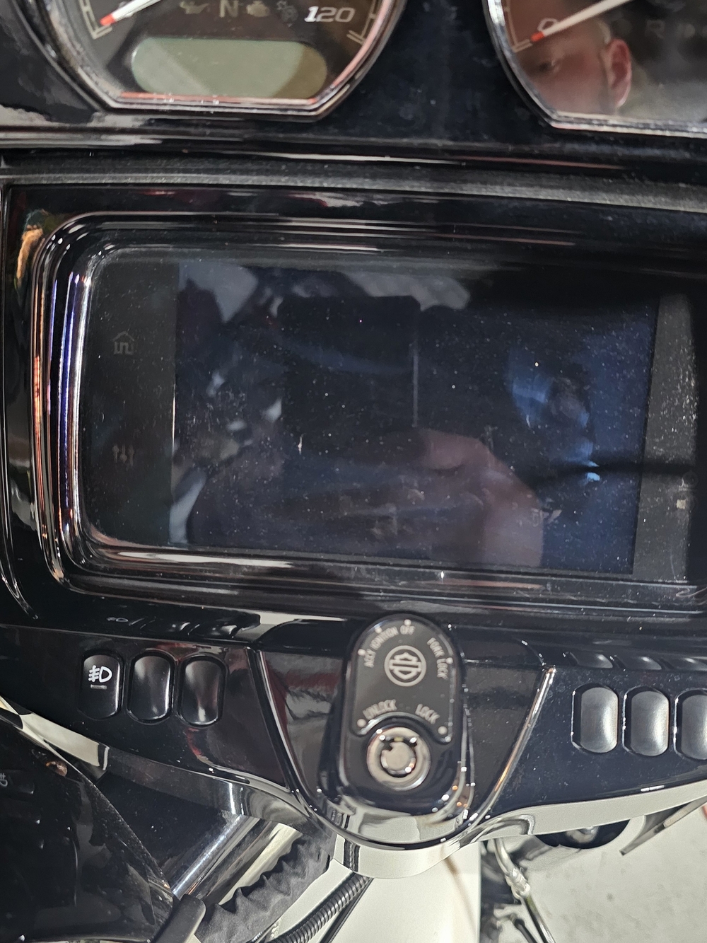 Harley-Davidson GTS Radio